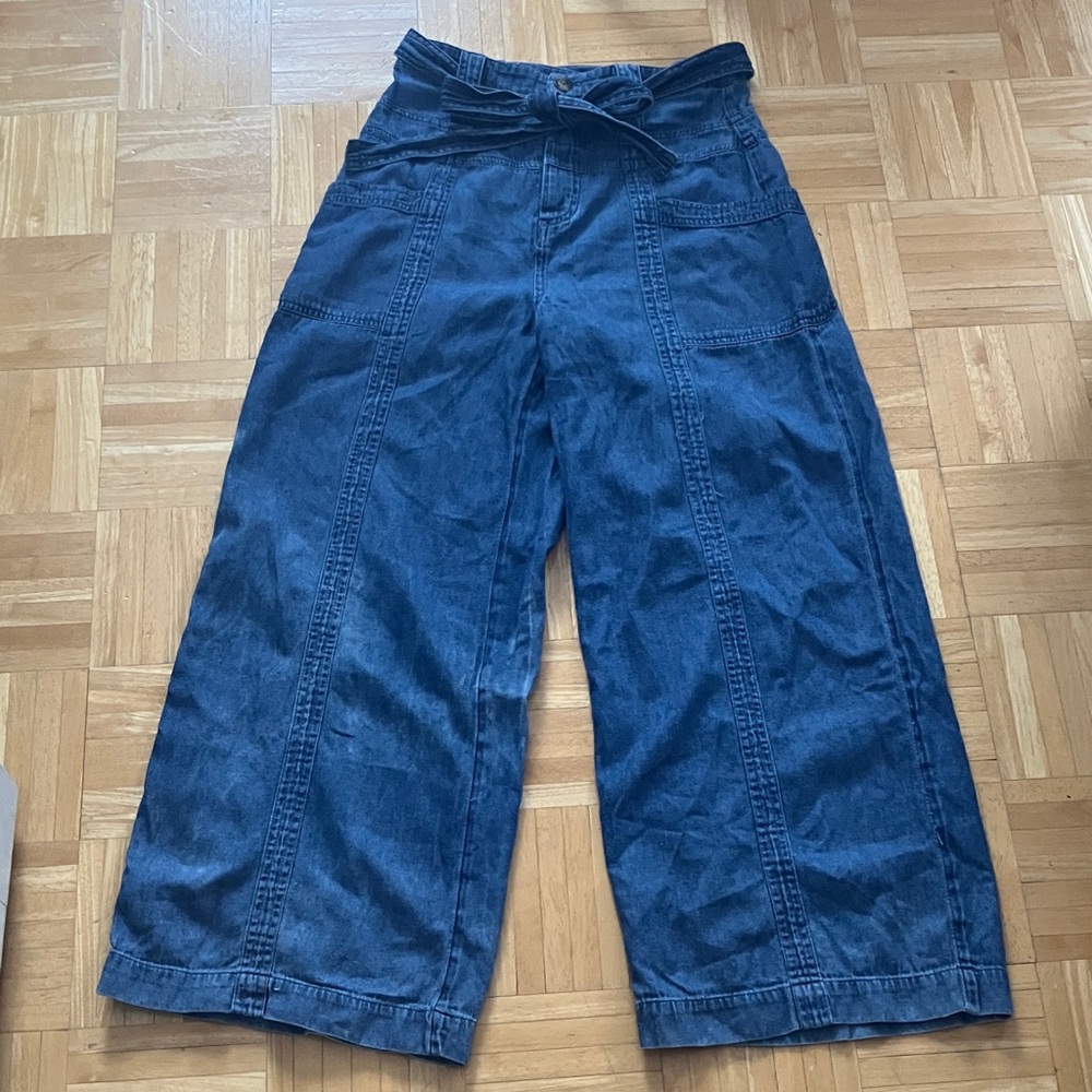 American Eagle high waist wide leg belted lightweight denim jeans 6 - Picture 1 of 13